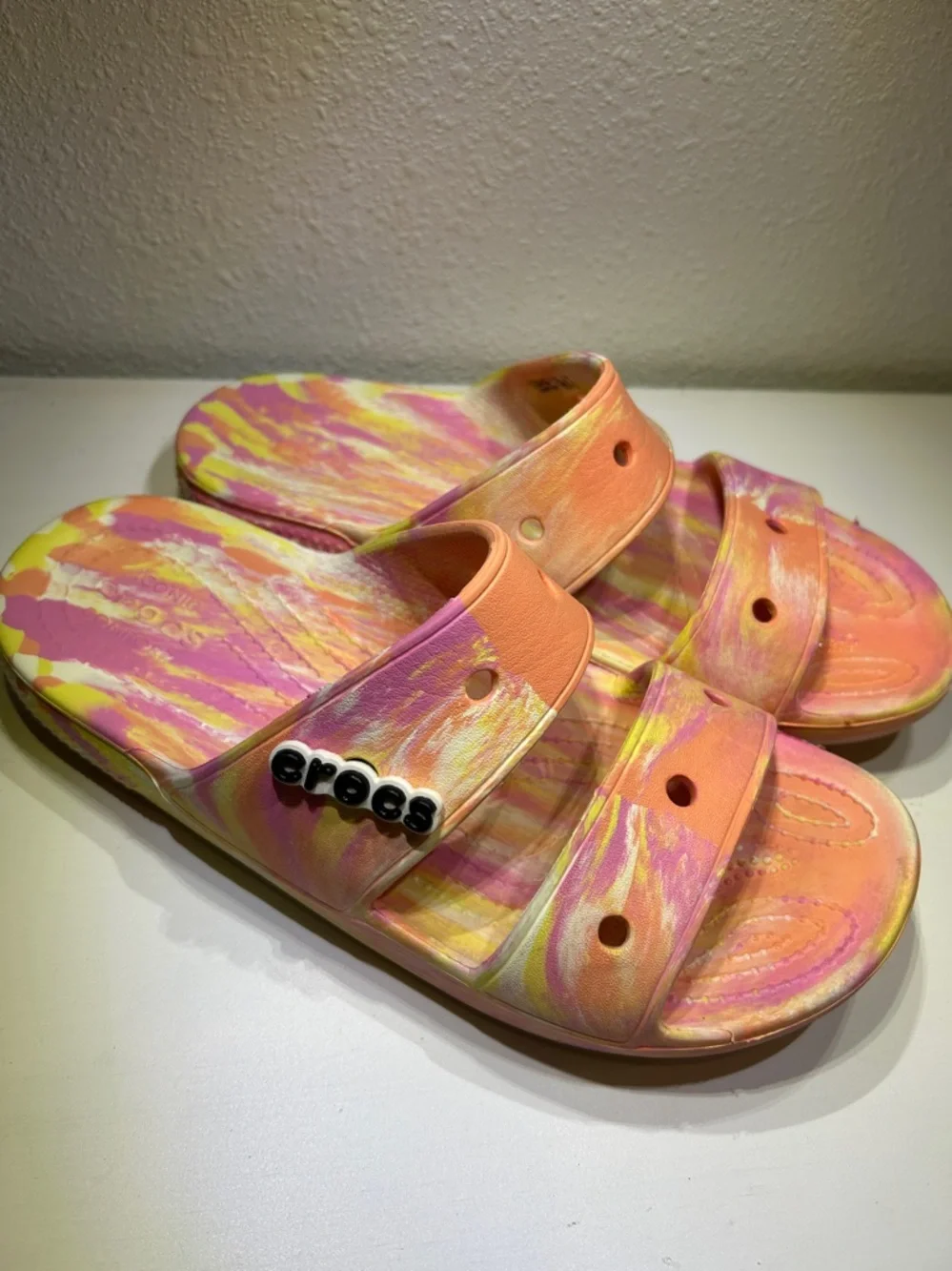 CROCS Classic Slide Sandals in Marbled Papaya |Size 9 - Picture 6 of 14